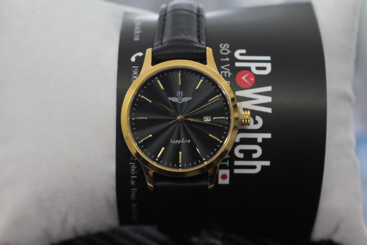 Sự tinh xảo của chiếc đồng hồ nữ SR Watch SL1056.4601TE